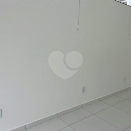 LOJA EXCELENTE PARA LOCAÇÃO - TODA REFORMADA