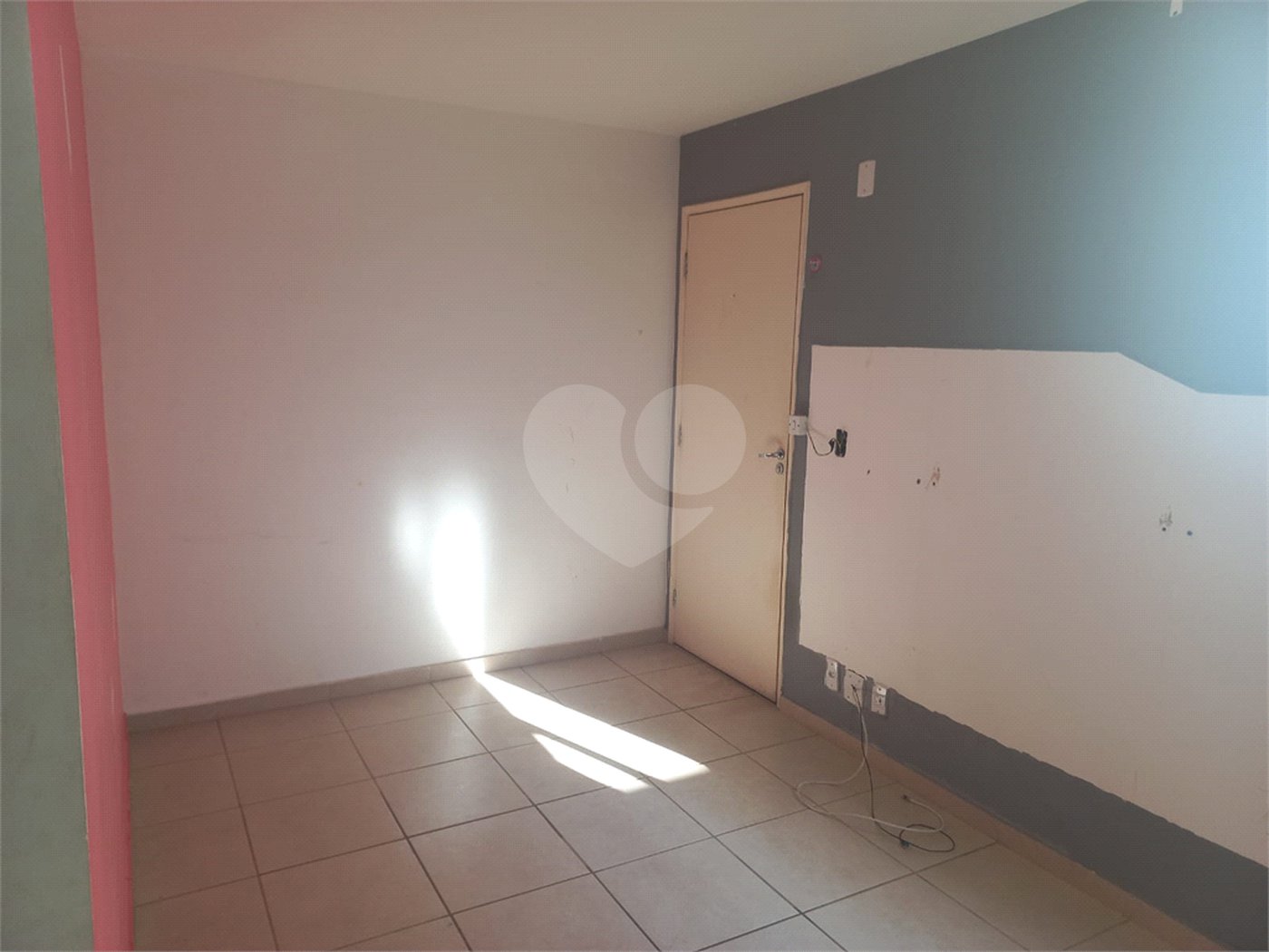 Apartamento no Condomínio Mont Royal