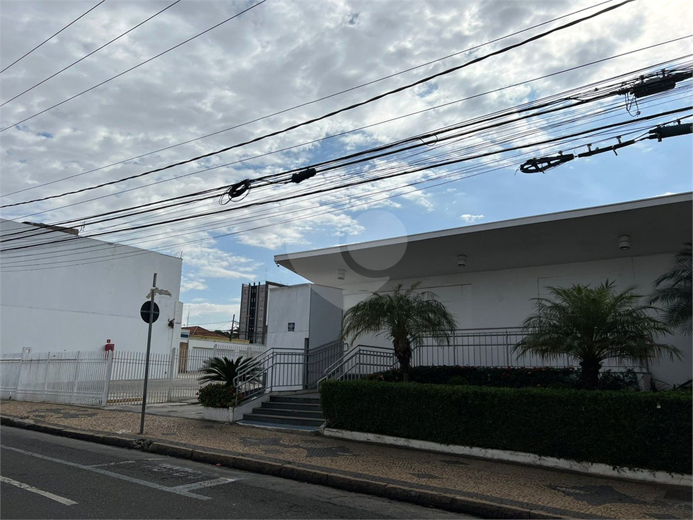 VENDA - Imóvel Comercial na Região Central de Indaiatuba com 741,63 m2 de construção, 1440,00 m2