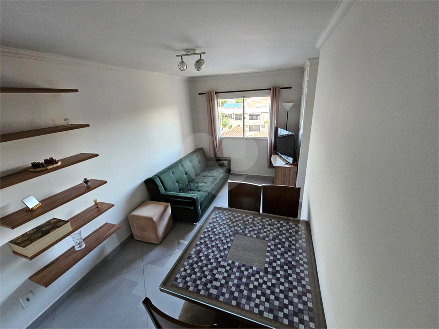 Excelente apartamento á venda de 2 dormitórios no CENTRO de São Carlos!