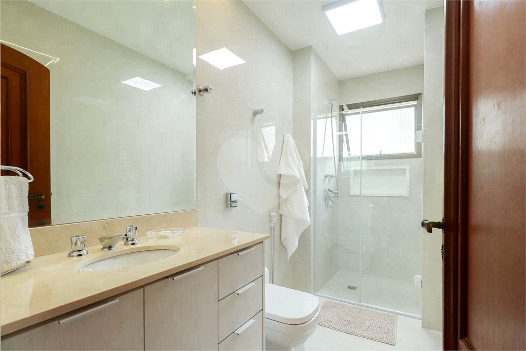 Apartamento à venda com 4 quartos, sendo 3 suítes, em Campo Belo, São Paulo, SP
