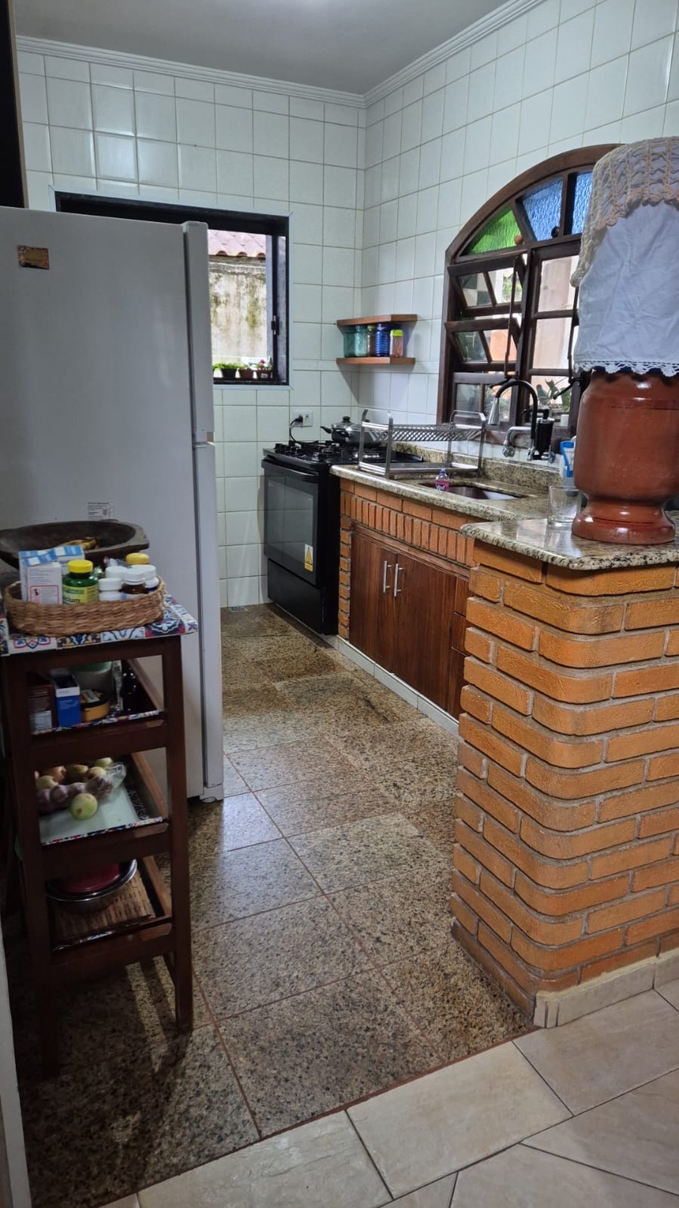 Casa à venda com 5 quartos, sendo 3 suítes, em Real, Praia Grande - SP