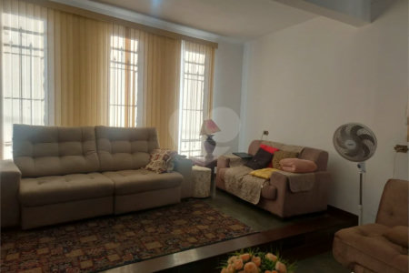 Casa à venda com 3 quartos, sendo 2 suítes,  em Capela, Vinhedo, SP