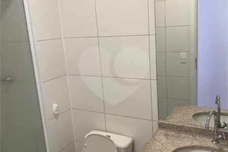 Apartamento com 70m² , 2 dormitórios , sendo 1 suíte , 1 vaga de garagem , à venda no bairro Campestre em Santo André.