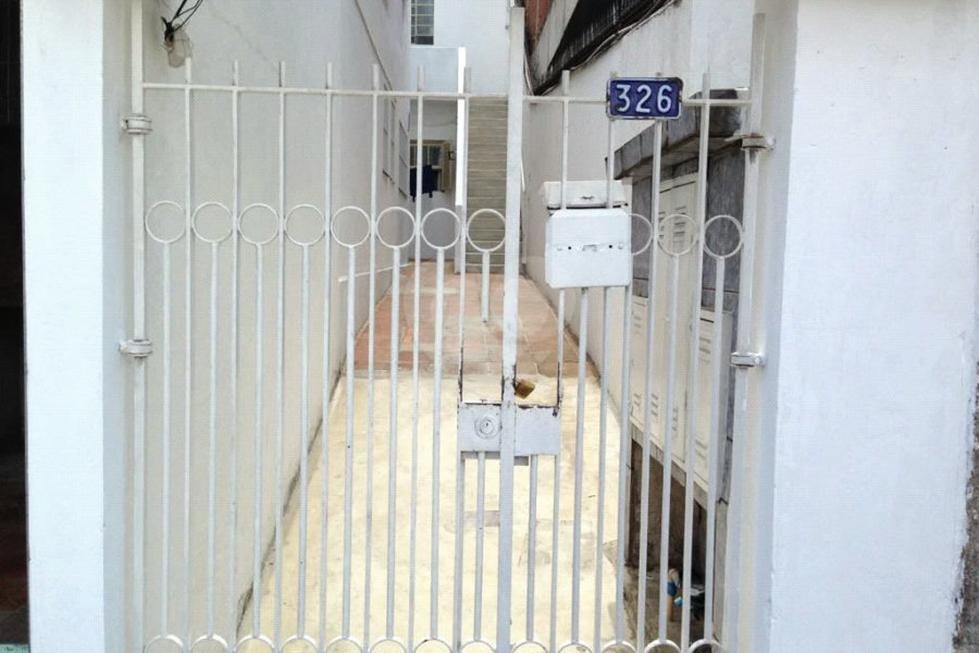 Terreno 10X25 com casas alugadas Vila Rica