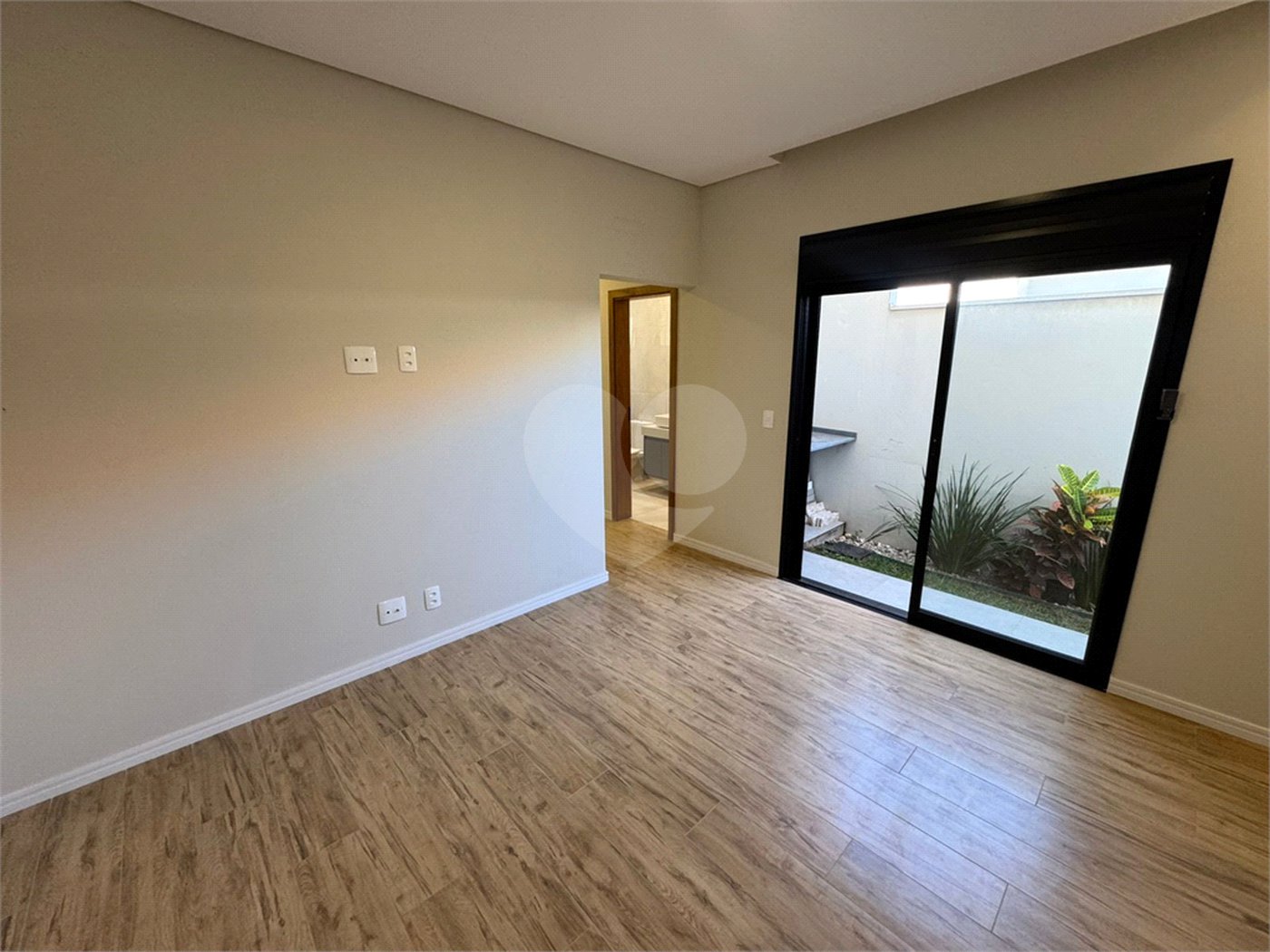 Casa Nova à Venda no Condomínio Villeneuve, São Carlos
