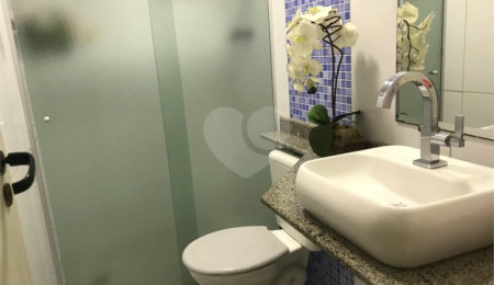 Apartamento à venda com 2 quartos, sendo 1 suíte,  em Vila Esperança, São Paulo, SP