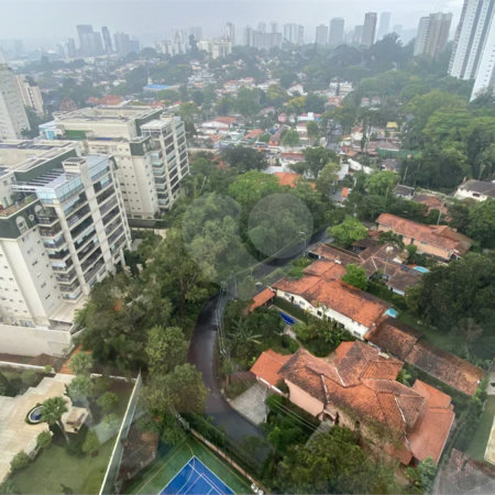 Apartamento à venda com 4 quartos, sendo 1 suíte, em Alto da Boa Vista, São Paulo, SP