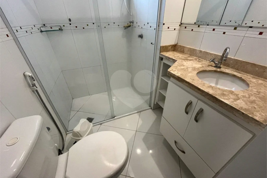 Apartamento mobiliado disponível para locação - em excelente localização na Av. Independência em Piracicaba.