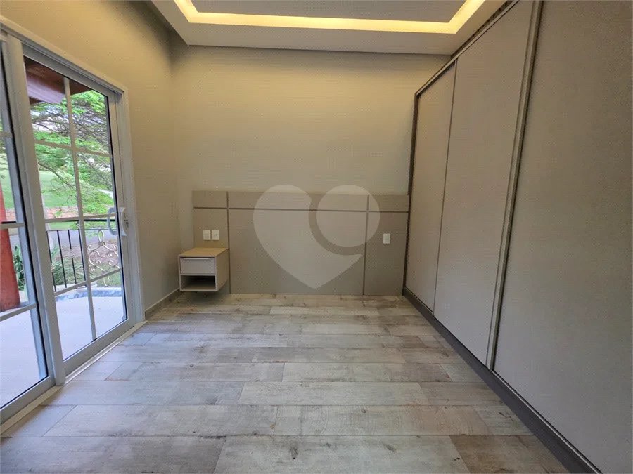 Casa à venda com 4 suítes no condomínio Residencial Jardim Primavera, Louveira - SP