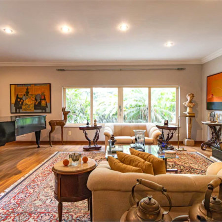 Casa no Jardim Europa dom 4 dormitórios, 2 suítes, 4 vagas, 650 m² de área útil e 1039 m² de terreno