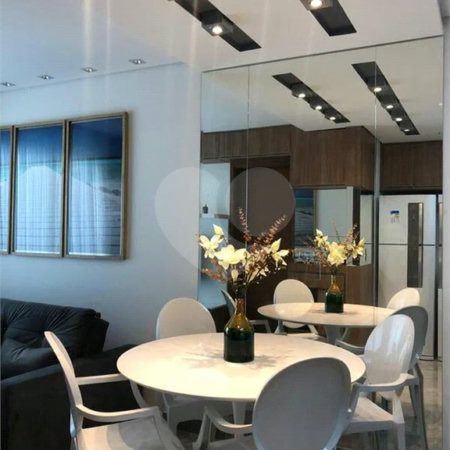 Apartamento 32 m2, com 1 dormitório e 01 vaga de garagem