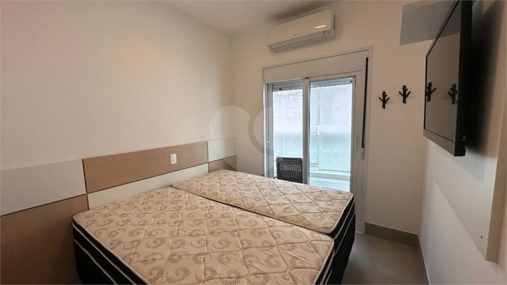 Apartamento à venda com 3 quartos, sendo 1 suíte,  em Riviera de São Lourenço, Bertioga, SP