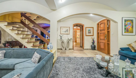 Sobrado à venda com 3 quartos, sendo 2 suítes,  em Vila Mariana, São Paulo, SP