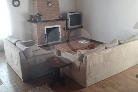 Casa Térrea com 3 quartos sendo 1 suíte. 1.400m² A/T. Jardim Floresta, Atibaia, SP