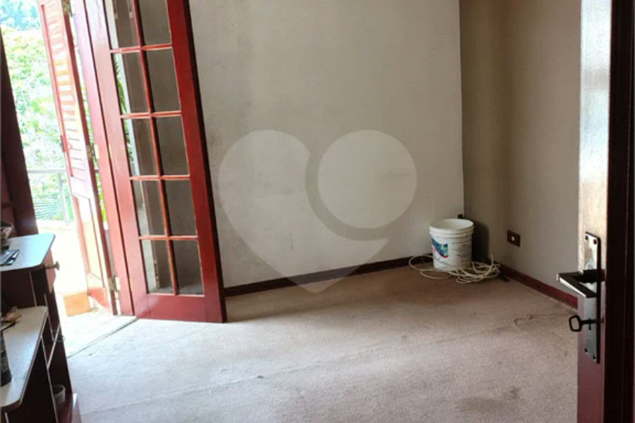 Casa à venda ou para alugar com 5 quartos, sendo 2 suítes, em Jardim Dos Estados, Poços de Caldas - MG