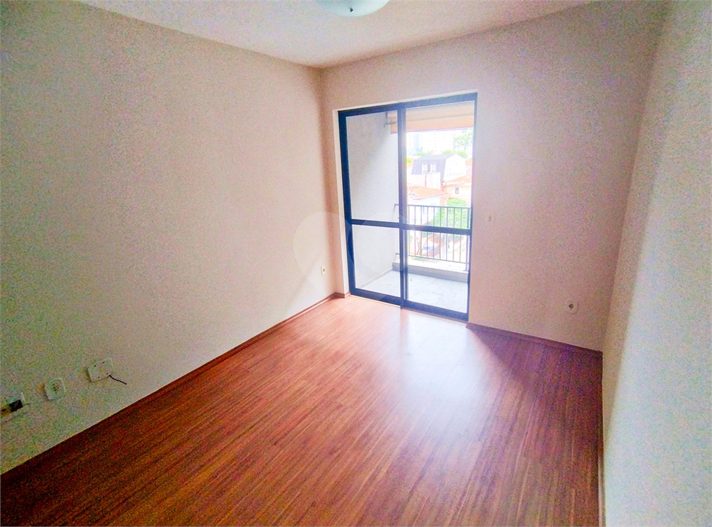 Apartamento - Próximo do metro Saúde - 2 quartos - 1 suíte - varanda - 2 vagas