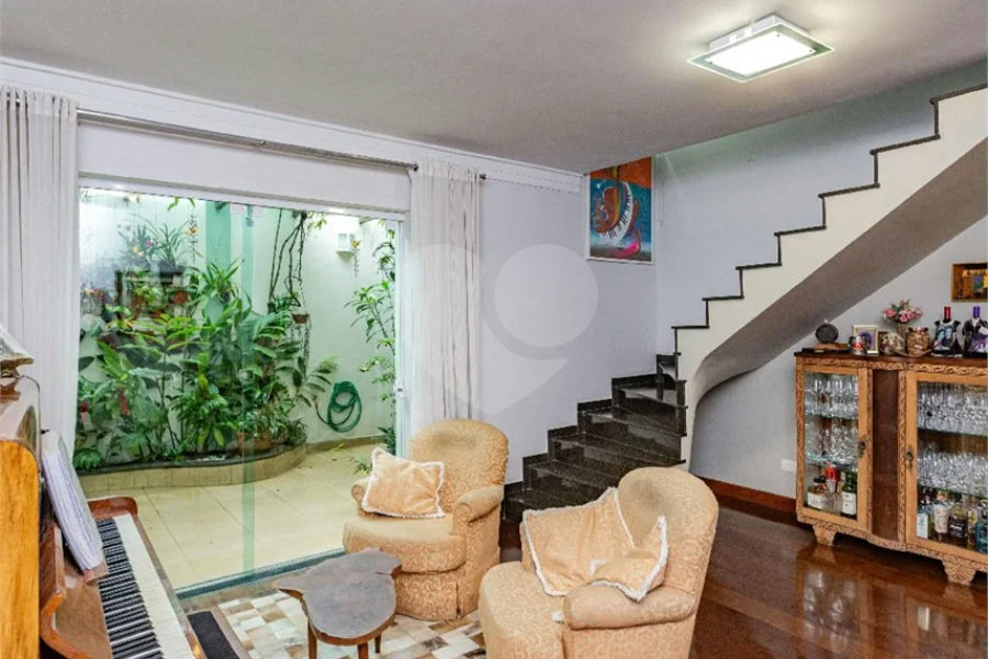Casa á venda - Saúde alto padrão