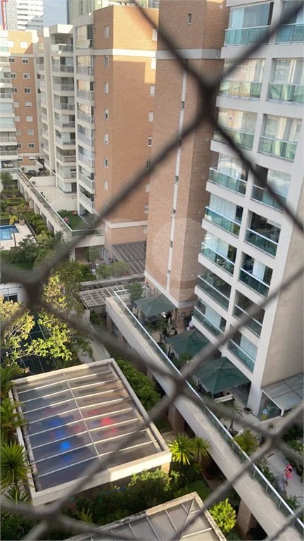 Apartamento na Mooca com 204 m² com vista maravilhosa, sendo 3 suítes e 4vagas.