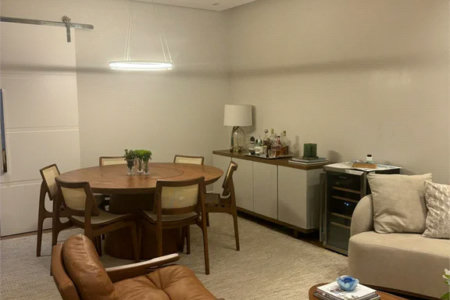 Apartamento com 4 dormitórios