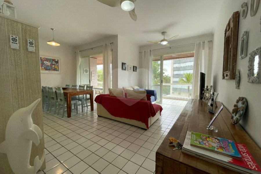 Apartamento à venda com 3 quartos, sendo 1 suíte,  em Riviera de São Lourenço, Bertioga, SP