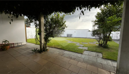 Casa à venda com 3 quartos, sendo 1 suíte,  em Jardim Dos Estados, Poços de Caldas, MG