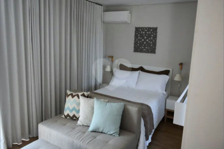 Studio Mobiliado a 100m do Metrô Luz | Pet Friendly | Pronto para Morar