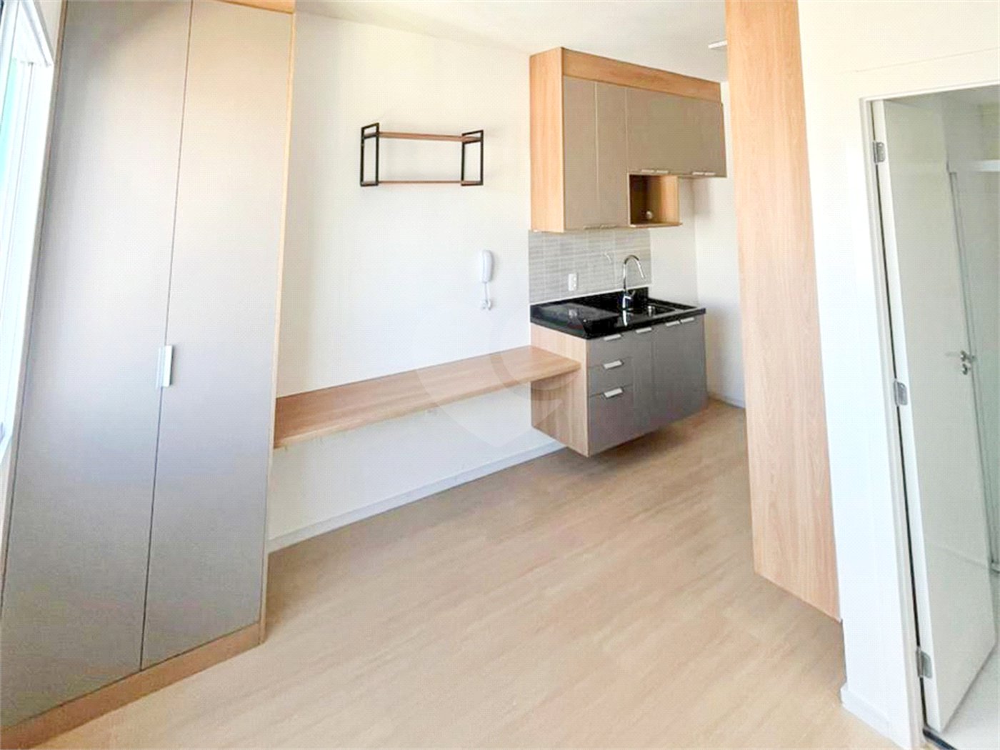 Studio mobiliado a venda no Ipiranda com 1 dormitorio e lazer.