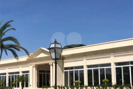 Indaiatuba - Villa dos Pinheiros - terreno com 680,37 ms - R$ 1.490.000,00 - condominio - R$ 1.450,00 - iptu - R4 520,00 - Com segurança inteligente, fiação e internet por fibra ótica subterrâneas, gás encanado e uma exuberante área verde preservada com nascentes naturais, Salão de festas, lounge