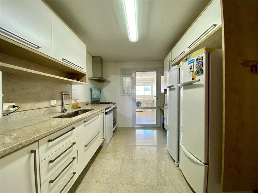 Apartamento à venda com 4 suítes em Riviera de São Lourenço, Bertioga, SP