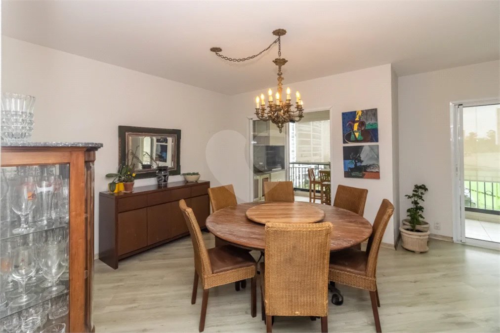 Apartamento à venda com 3 suítes em Alto da Boa Vista, São Paulo, SP