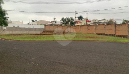 Terreno à venda no condomínio Nascente do Jaraguá, Araraquara - SP