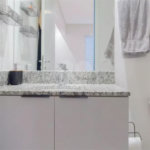 Apartamento no Ipiranga de 68m2 com 2 dorms, 1 suíte, 2 banheiros, 1 vaga. Estuda permuta.