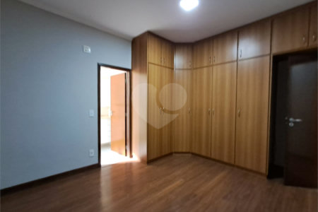 Casa à venda próxima ao SESC com 3 suites