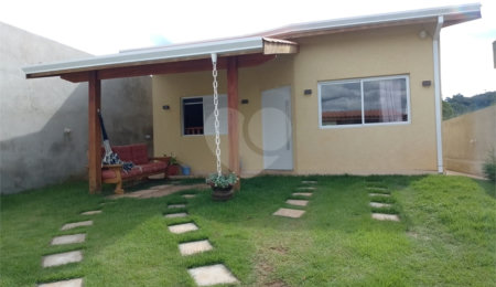 Casa à venda com 3 quartos, sendo 1 suíte,  em Portão, Atibaia, SP