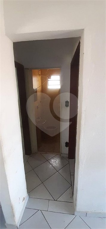 Casa térrea para Jardim Bandeirantes.