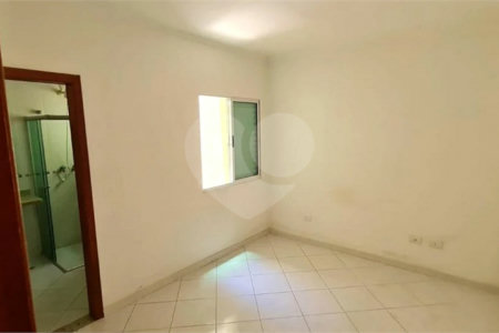 Excelente Sobrado à venda no Ipiranga c/ 220m2 - 4 Suítes/2 Vagas - 600 m. metrô Sacomã