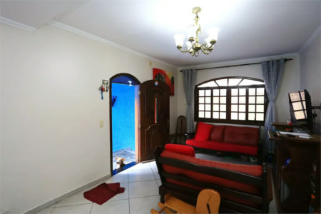Sobrado à venda com 4 quartos, sendo 1 suíte,  em Vila Sônia, São Paulo, SP