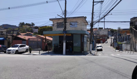 Casa à venda com 8 quartos em Vila Dalva, São Paulo, SP