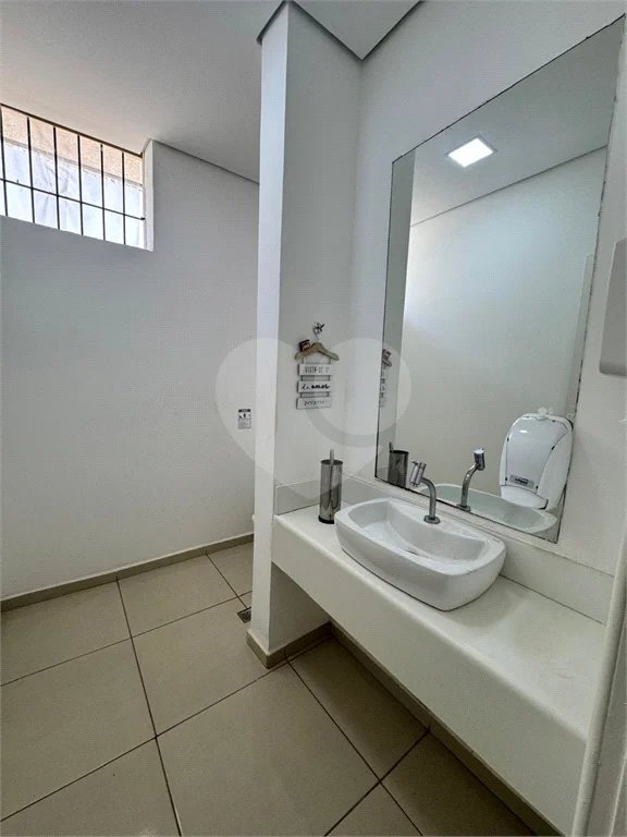 Imóvel Comercial para Venda e Locação no bairro Alto.