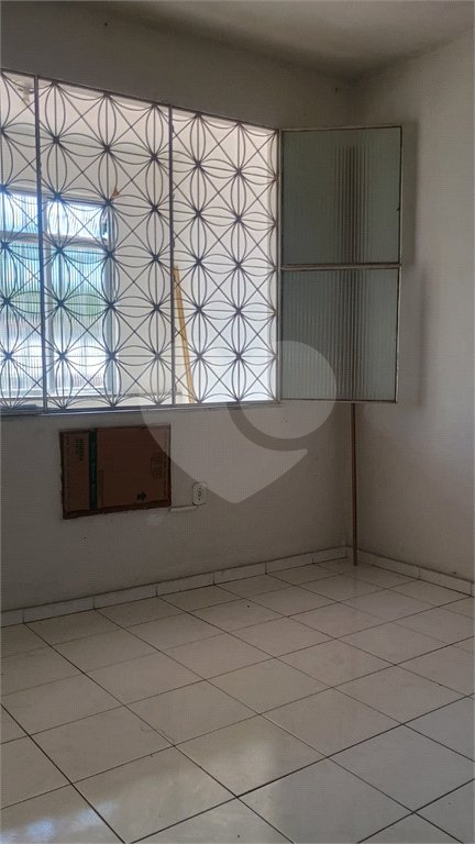 Sobrado para alugar com 2 quartos em Campo Grande, Rio de Janeiro, RJ
