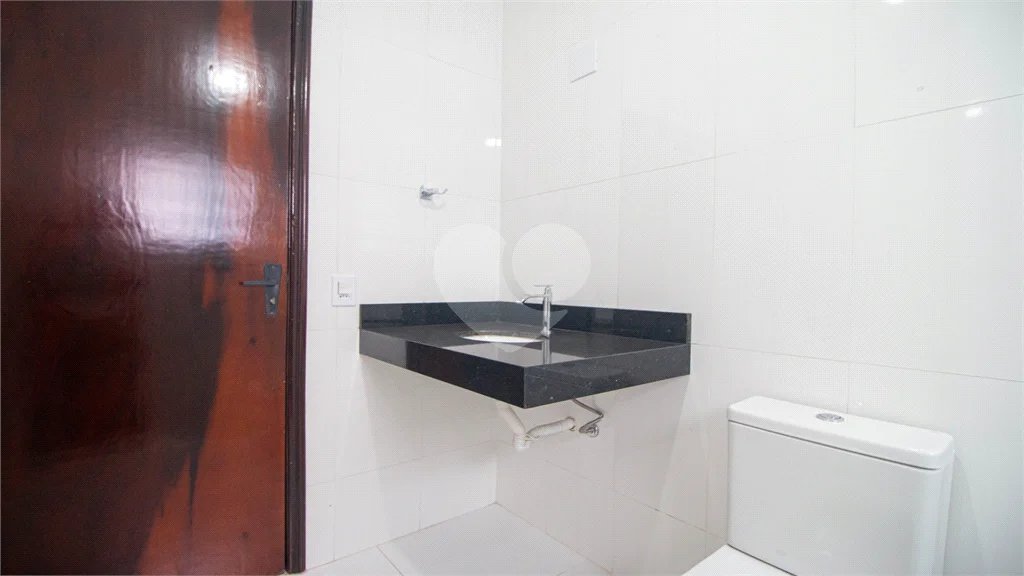 Sobrado à venda com 4 quartos, sendo 1 suíte,  em Jardim Peri Peri, São Paulo, SP