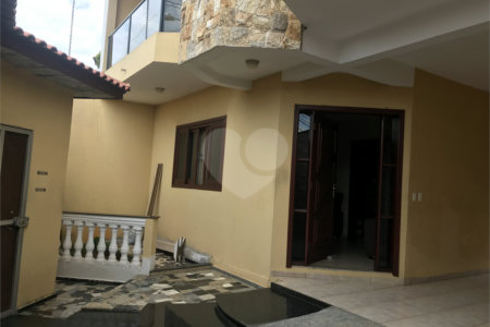 Casa à venda com 3 quartos, sendo 1 suíte, em Wanel Ville, Sorocaba, SP