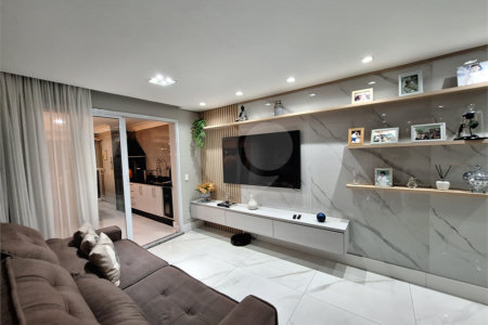 Apartamento à venda com 2 suítes em Vila Leonor, São Paulo, SP