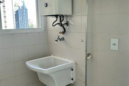 Apartamento à venda com 2 quartos, sendo 1 suíte,  em Vila Andrade, São Paulo, SP