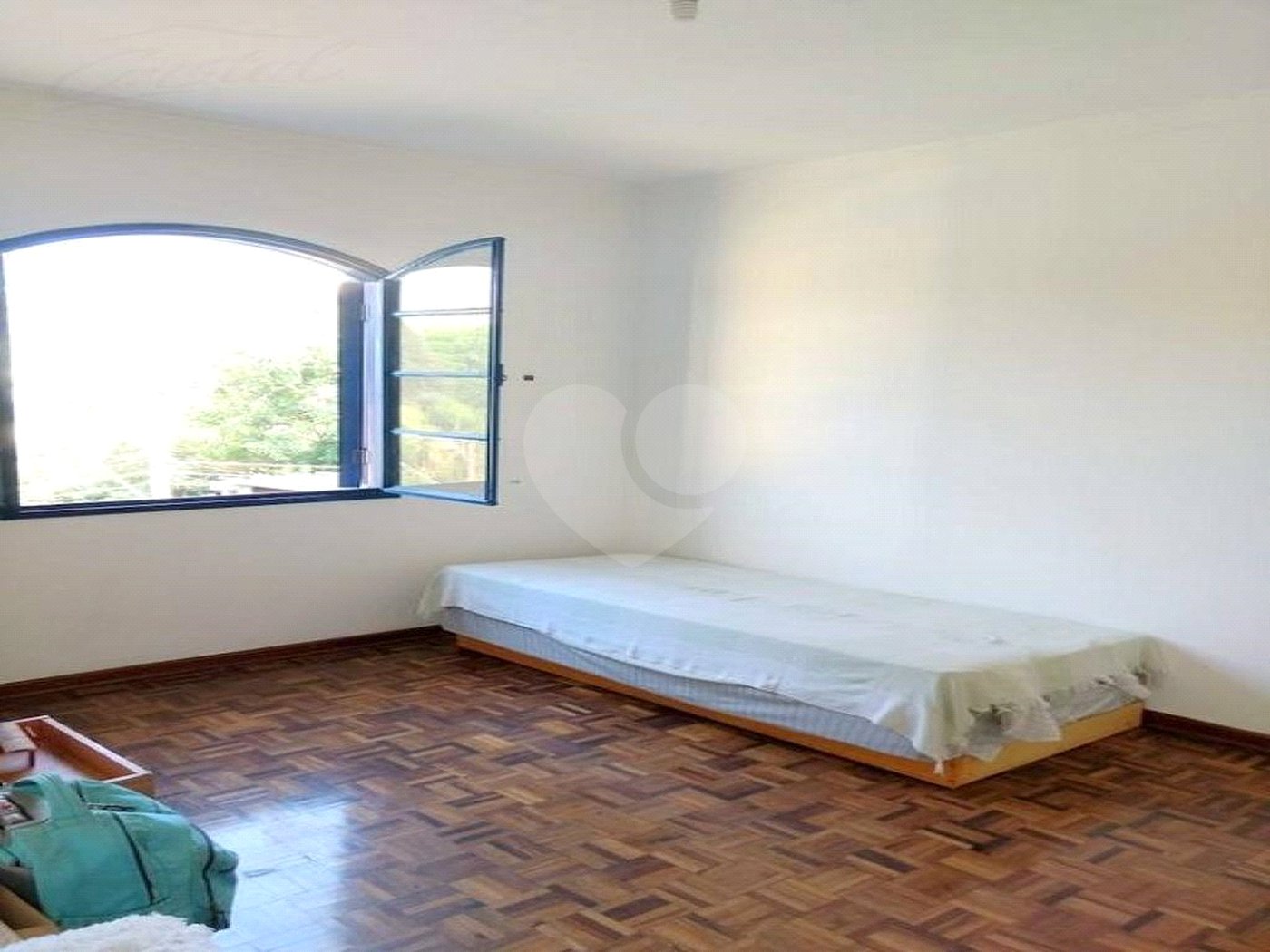 Casa à venda com 3 quartos, sendo 1 suíte,  em Jardim Rosa Maria, São Paulo, SP