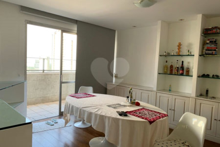 Apartamento à venda com 3 quartos, sendo 1 suíte, em Jardim Paulista, São Paulo, SP