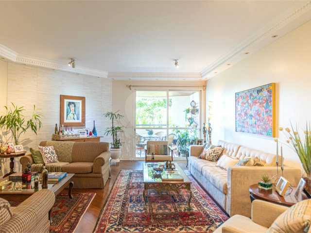 Apartamento à venda com 4 quartos, sendo 2 suítes,  em Brooklin, São Paulo, SP