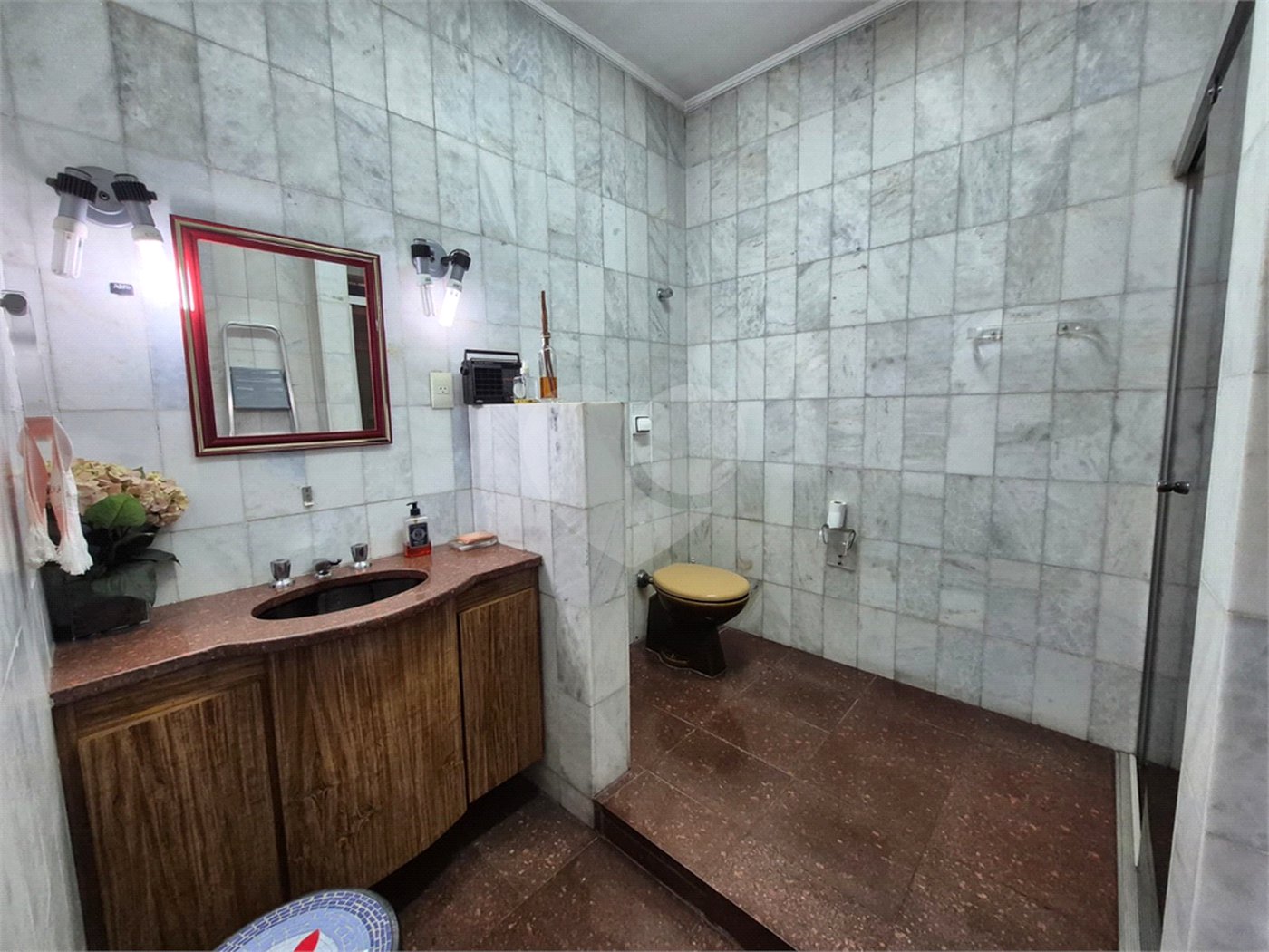 Sobrado à venda com 4 quartos, sendo 2 suítes,  em Instituto de Previdência, São Paulo, SP