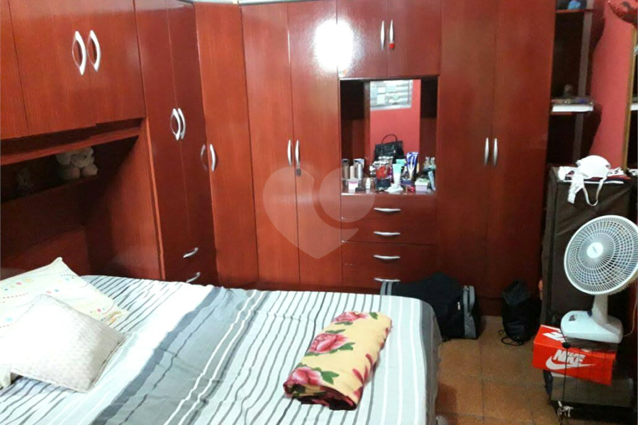 Sobrado à venda com 6 quartos, sendo 4 suítes, em Vila Medeiros, São Paulo, SP